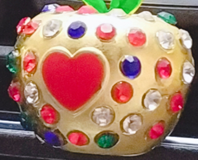 Metallic luster car air outlet aromatherapy - A light luxury diamond-encrusted interior fragrance decoration item details Picture