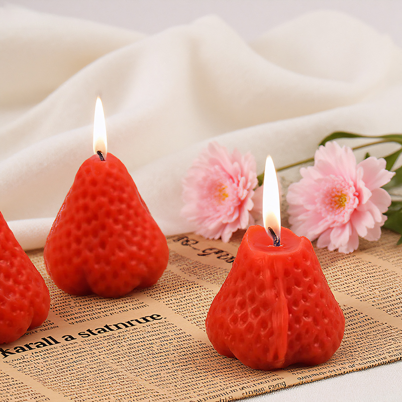 Wholesale strawberry-shaped scented candles - Pink bag style fruit sweet fragrance birthday gift preferred scented candles