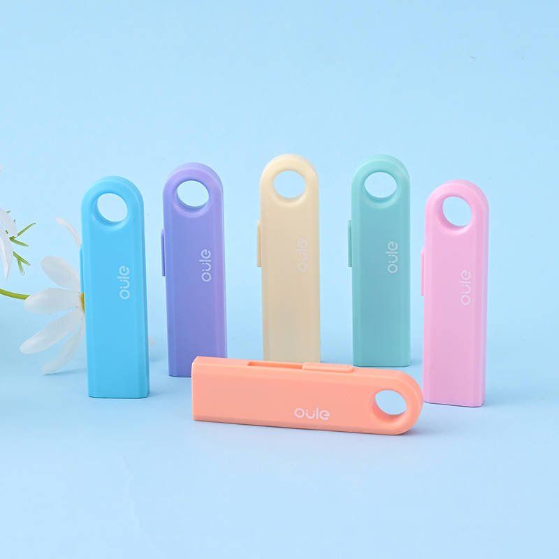 Large utility knife Application Scenario