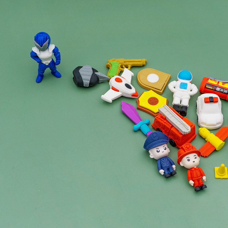 Hero character-shaped eraser details Picture
