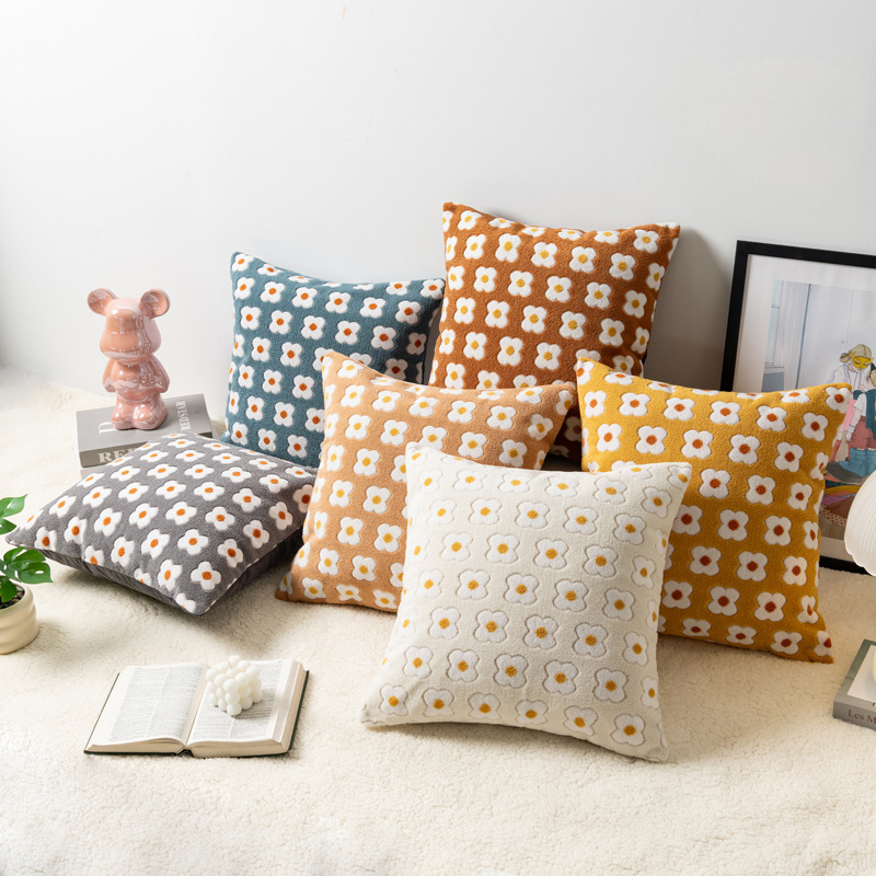 Pillowcase with a looped four-leaf clover pattern