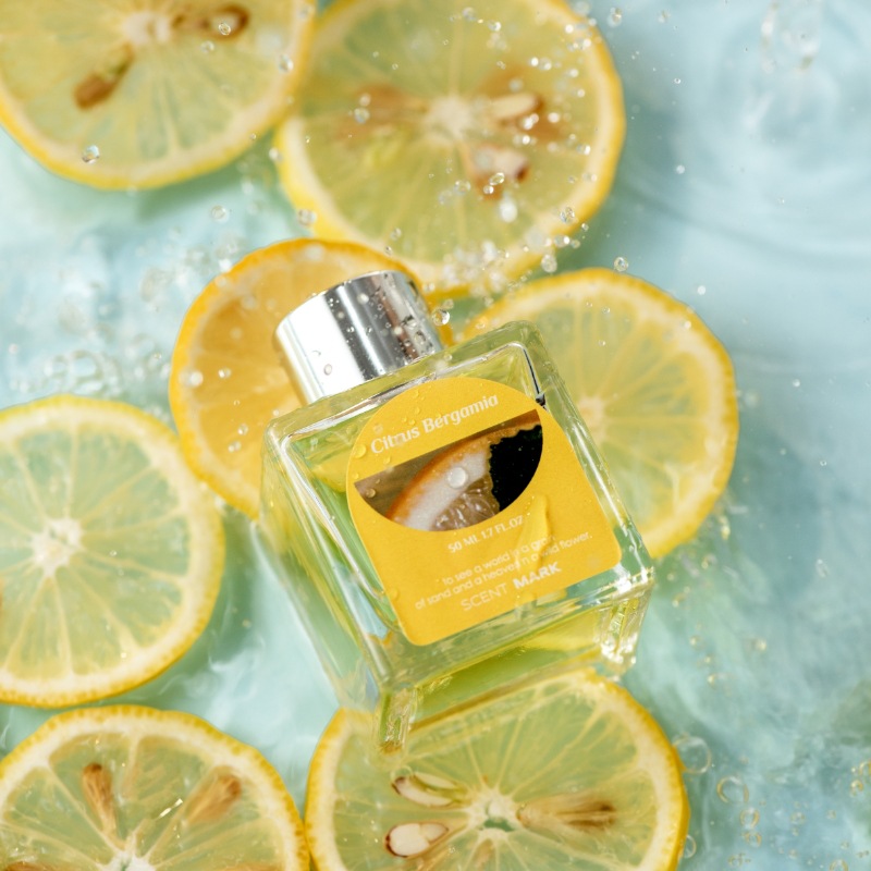 Dopamine-themed home aromatherapy - Indoor flameless rattan aromatherapy essential oil high-end decorative items, fruit and tea-scented souvenirs preferred