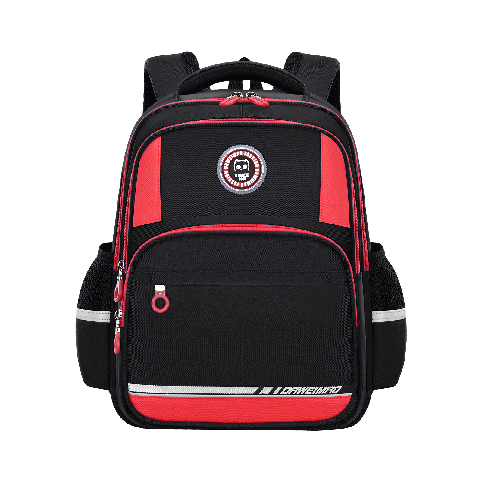 The Big-Tailed Cat Primary School student classroom Spine Protection and Pressure Relief Backpack features adjustable shoulder straps, ultra-light and waterproof, and large capacity with multiple layers Application Scenario