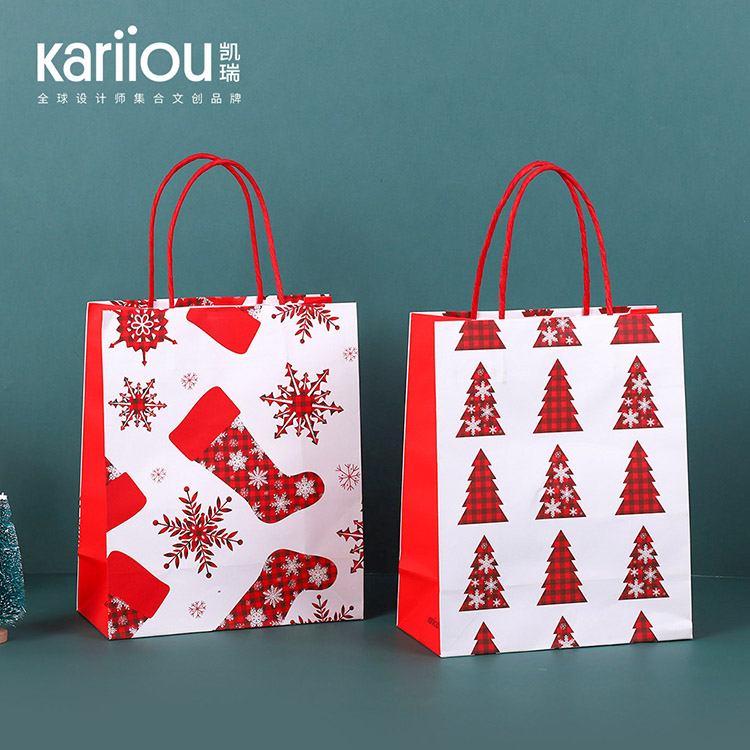 Wholesale high-end Christmas kraft paper packaging bags - twisted rope handle design details Picture