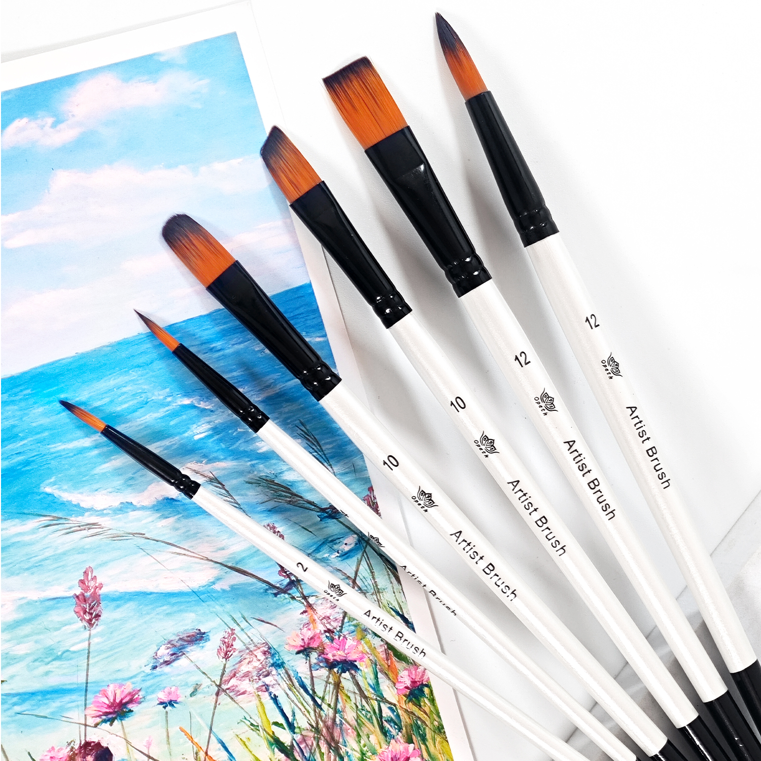 6 支装圆柄平头美术画笔套装 — 白色尼龙毛笔头，适配丙烯、水彩、油画创作，亦可用于人体彩绘、面部彩绘、石头彩绘及画布绘画，是成人美术创作、手工 DIY 的优选工具，也可作为圣诞、万圣、感恩节礼品。 Application Scenario