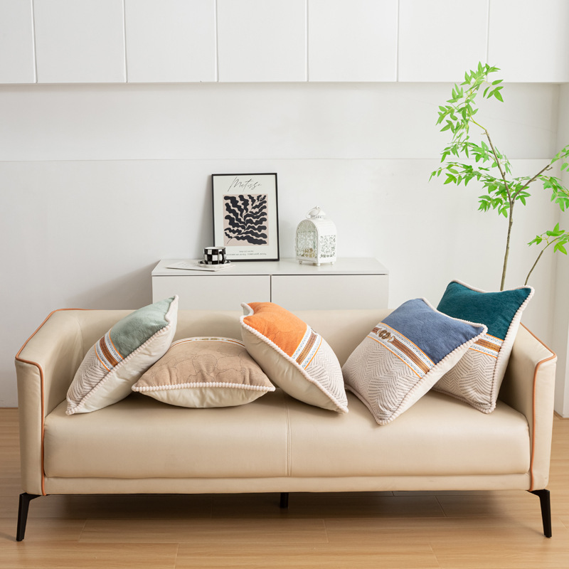 Chenille Ruyi Buckle Pillowcase Application Scenario