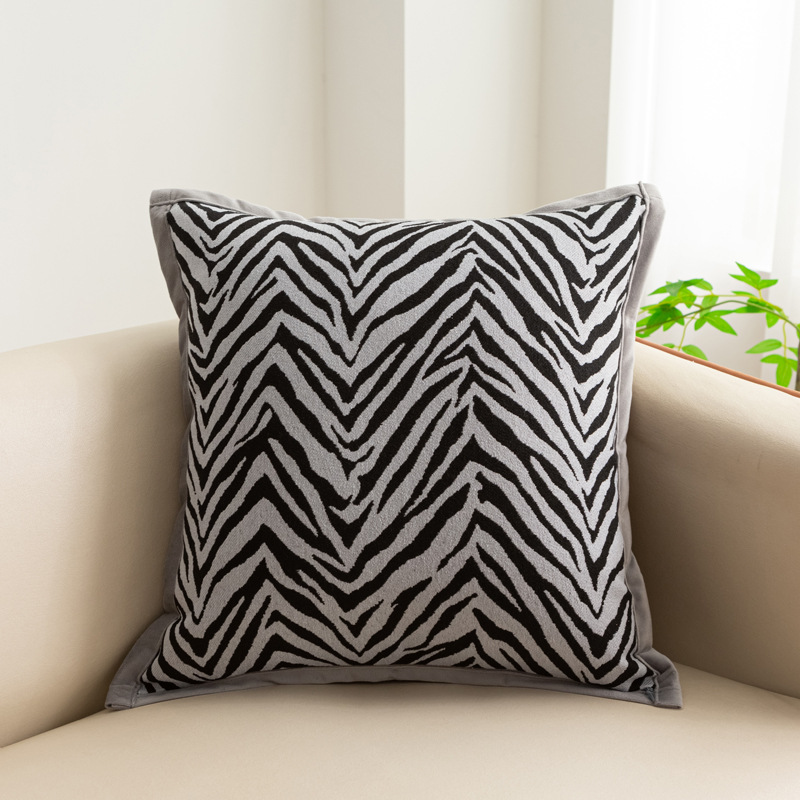 Chenille zebra print pillowcase Specification image
