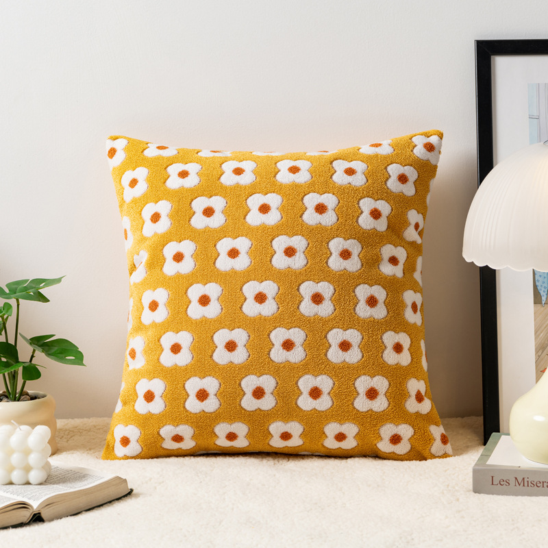 Pillowcase with a looped four-leaf clover pattern Item Picture