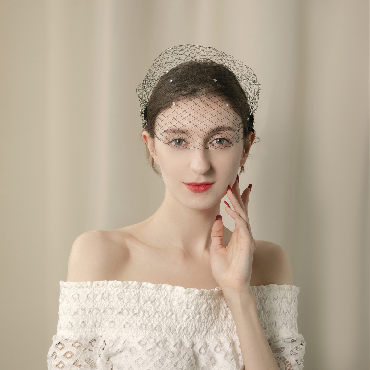 American-style folding feather tulle mid-top hat, bridal photo headpiece, tulle feather hat, versatile hat for banquets